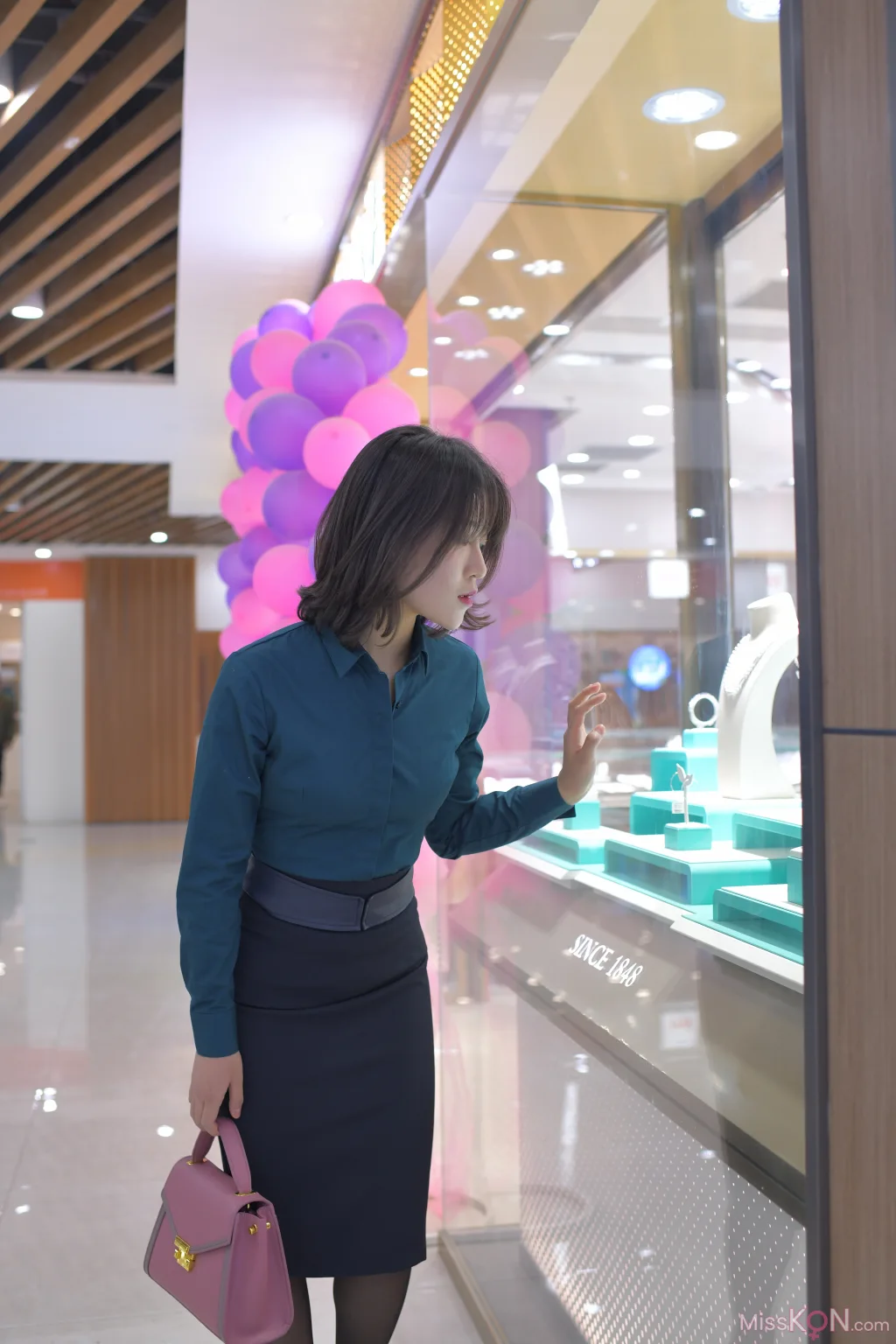 [精选街拍作品] MJ-015_ 一个人生活 丝袜 短裙