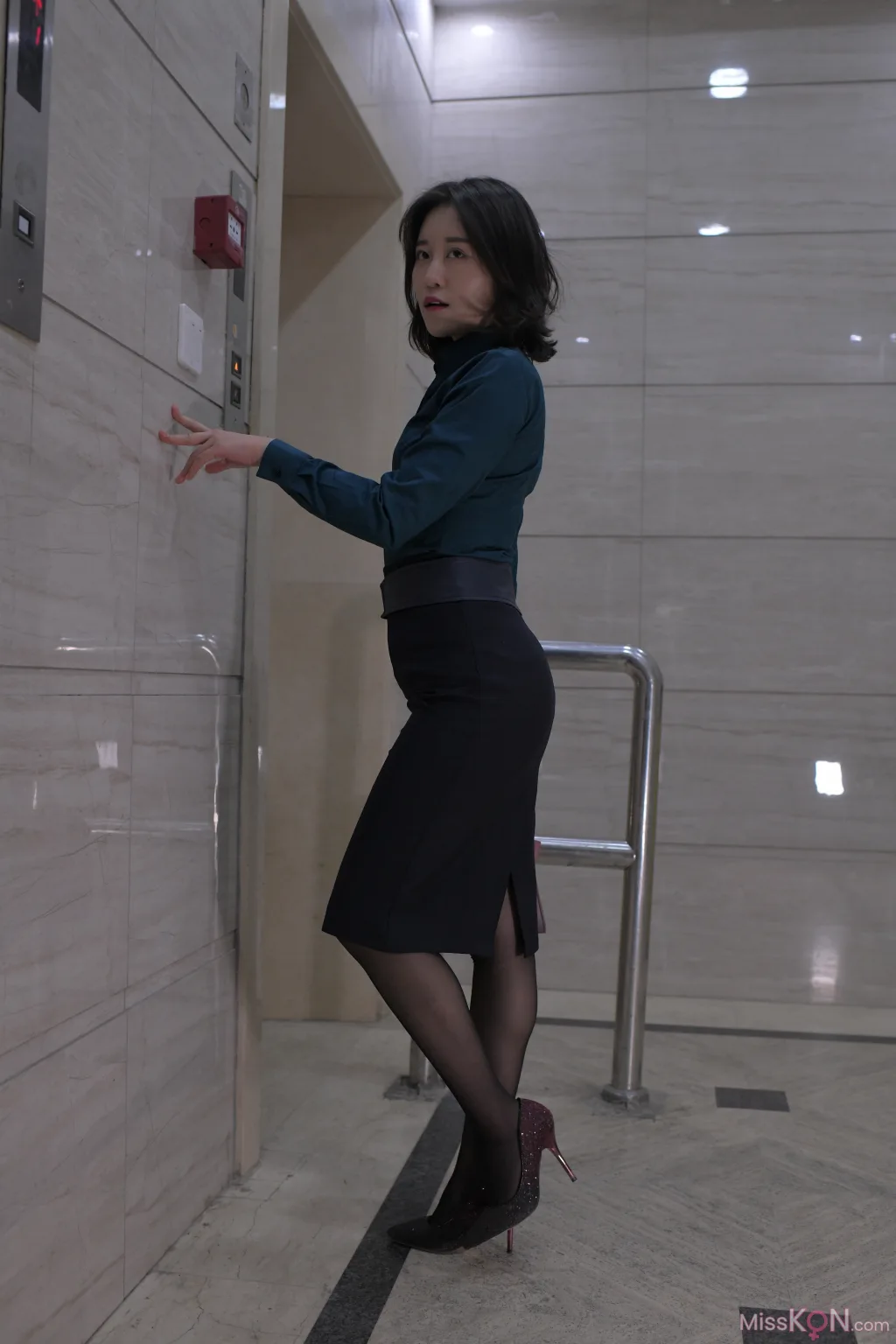 [精选街拍作品] MJ-015_ 一个人生活 丝袜 短裙