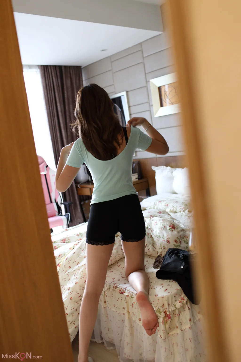 [精选街拍作品] MJ-016_ 空空如也 热裤 打底裤