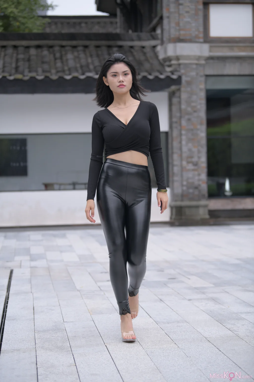 [精选街拍作品] MJ-018_ 揣测 皮裤