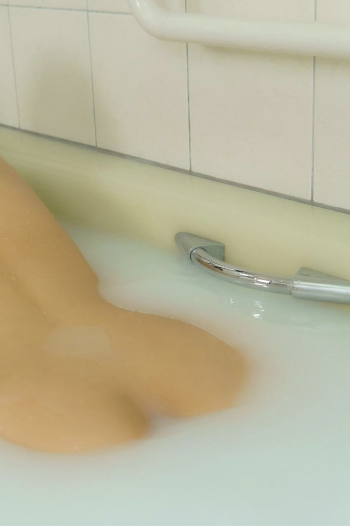 Ruka Inaba 莉々はるか, 写真集 エンタメ娯楽チャンネル 『爆乳若妻』 人妻物語 Set.04