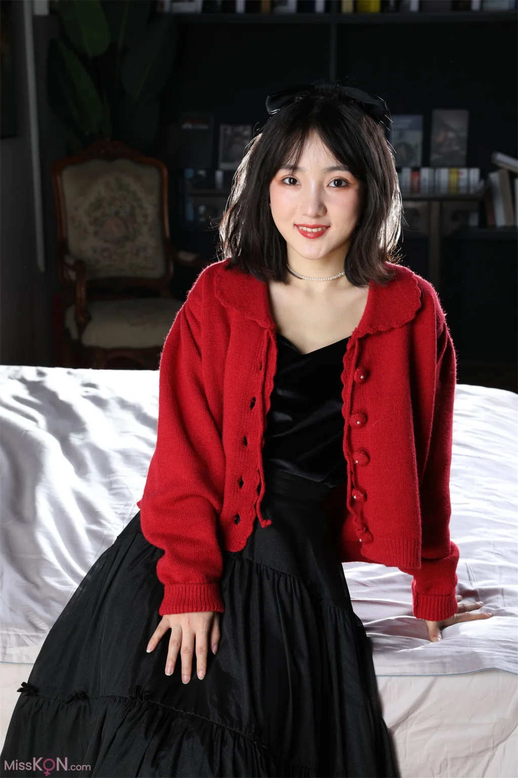 [Private Photoshoot] 小不点_ 行色模特 黑色礼服