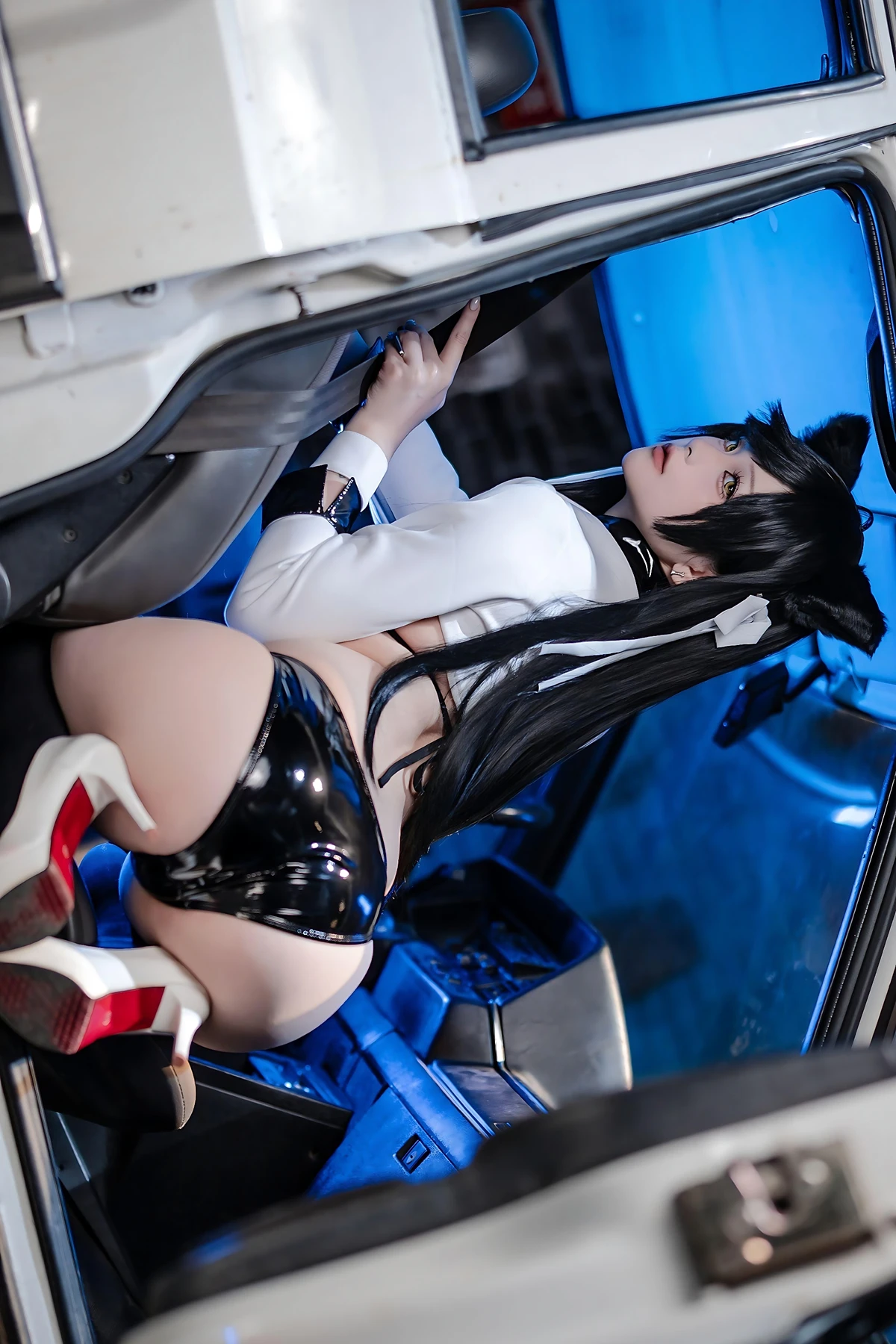 Cosplay 屿鱼 – 碧蓝航线 爱宕赛车服 Set.01