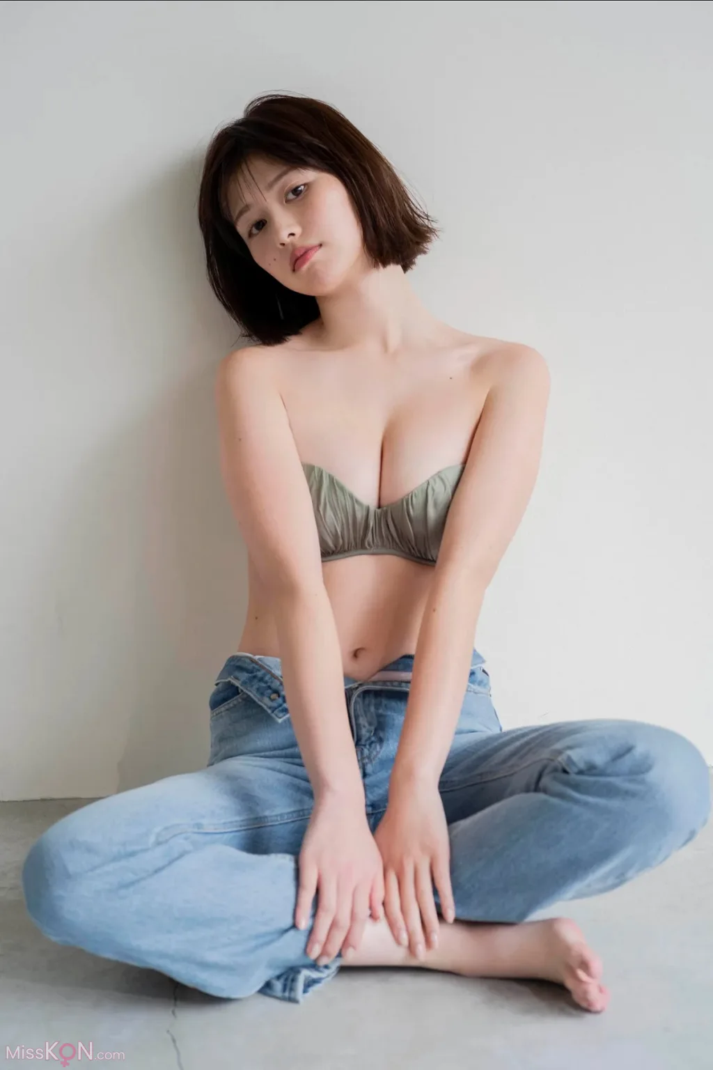 Yuzuha Saeki (冴木柚葉)_ FRIDAY Monthly Girl 047 完全未発表100カット