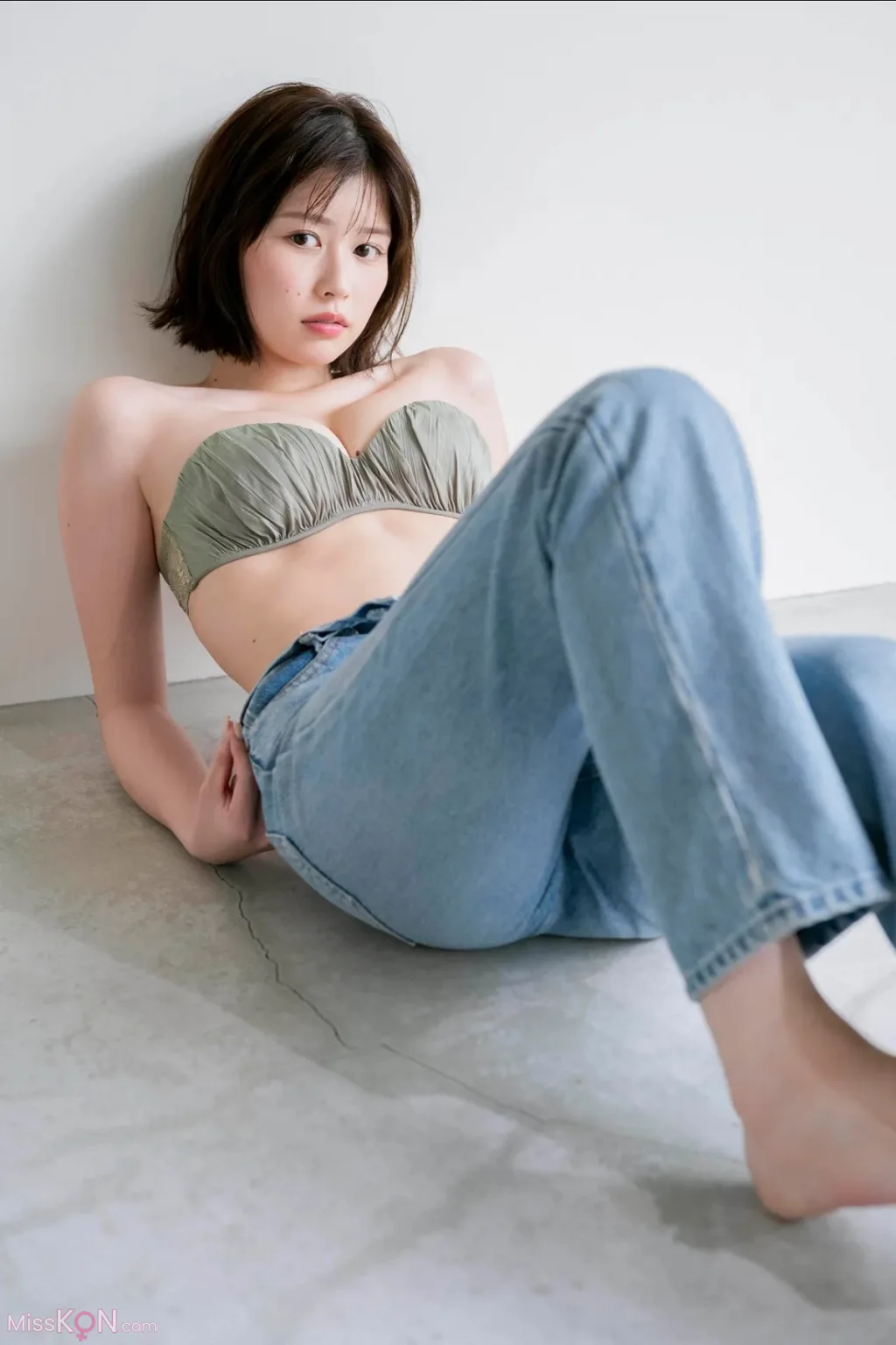 Yuzuha Saeki (冴木柚葉)_ FRIDAY Monthly Girl 047 完全未発表100カット