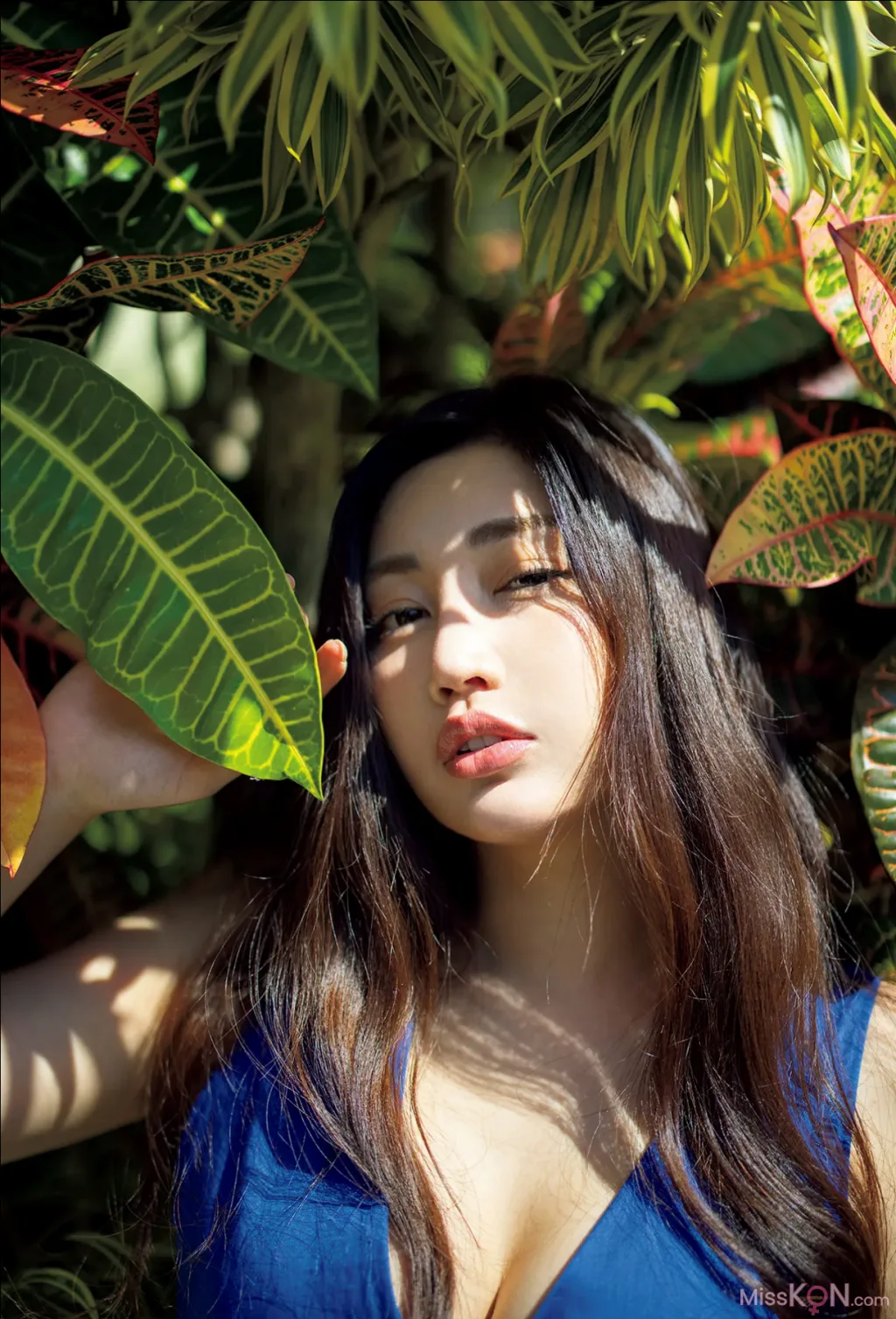 Miho Abe (あべみほ)_ FRIDAY GOLD 衝撃の初ヘアヌード!!