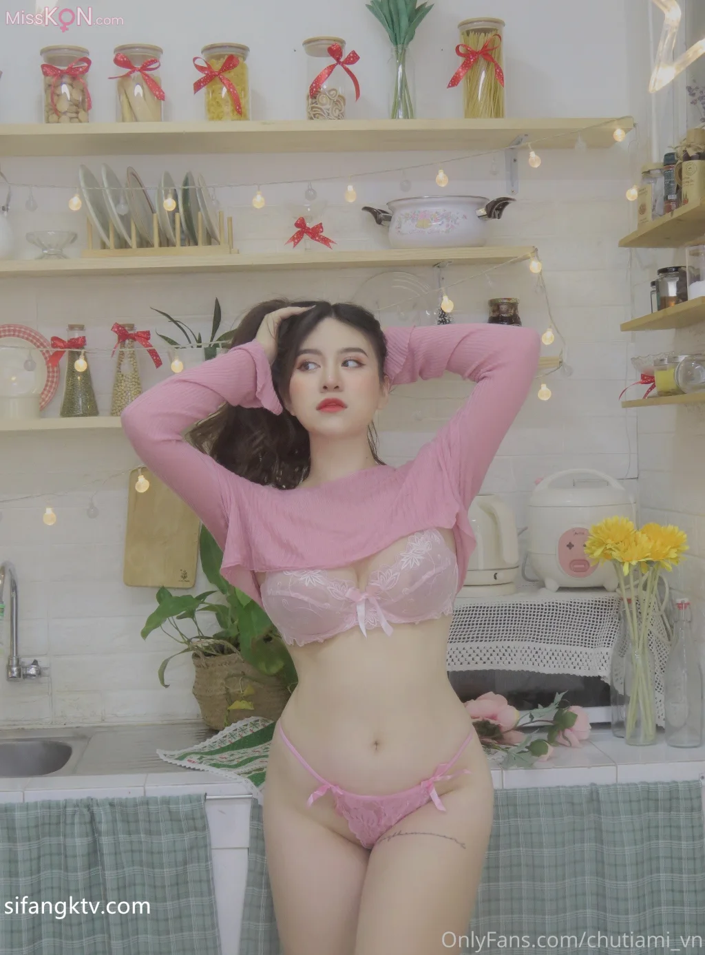chutiami_ Onlyfans 高颜值极品爆乳女神私拍 各种情趣内衣制服诱惑 24 chutiami_ Onlyfans 高颜值极品爆乳女神私拍 各种情趣内衣制服诱惑