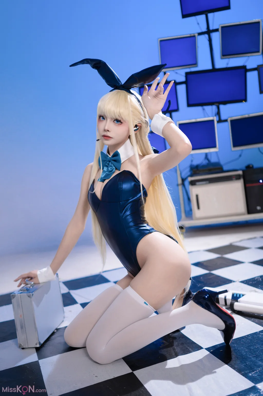 Coser@艾西aiwest_ 飞鸟马时兔女郎