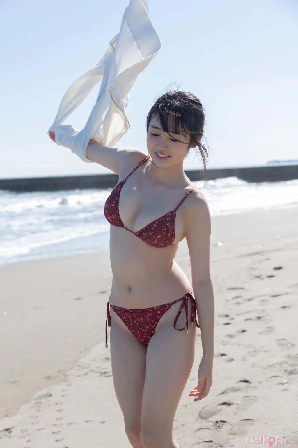 Miu Shirahama (白濱美兎)_ FRIDAYデジタル写真集 ぎゅってして ｖｏｌ．２ ちょっとオトナな１００ページ豪華版