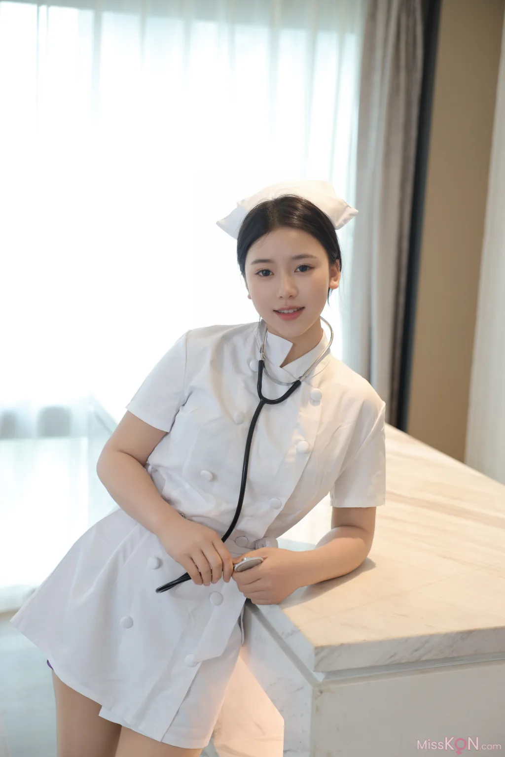 [XR Uncensored] 林嘉馨_ 秀人網 林嘉馨新人 露三點圖 男女演繹 抓奶