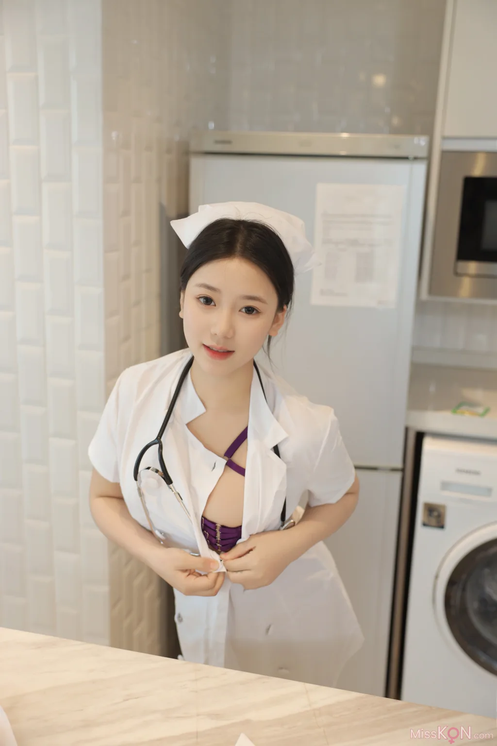 [XR Uncensored] 林嘉馨_ 秀人網 林嘉馨新人 露三點圖 男女演繹 抓奶