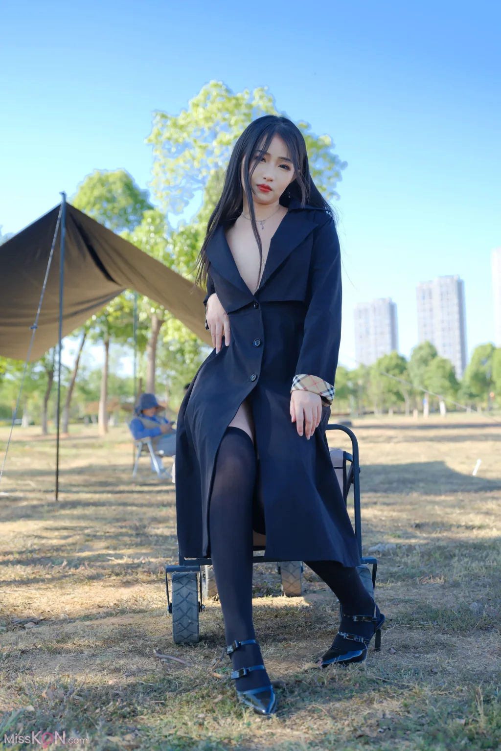[Private Photoshoot] 小泽_ 黑丝御姐 户外露出