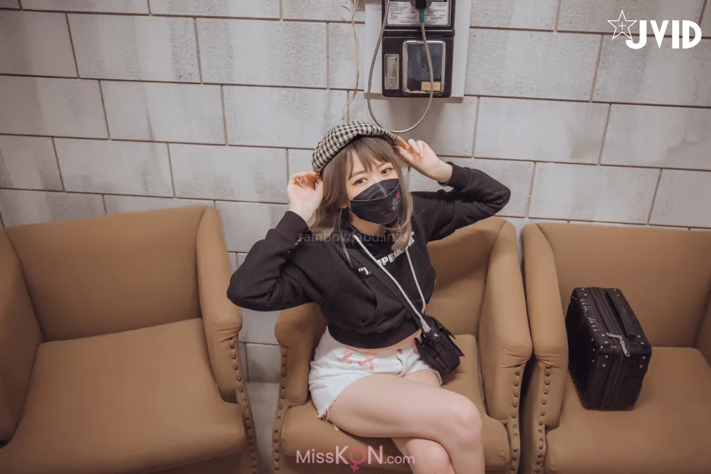 [JVID] 卯咪_ 纖細身材完美的腰身天使的外表隱藏不了內心的工口平常沒拍照的她兼職做片場修片師