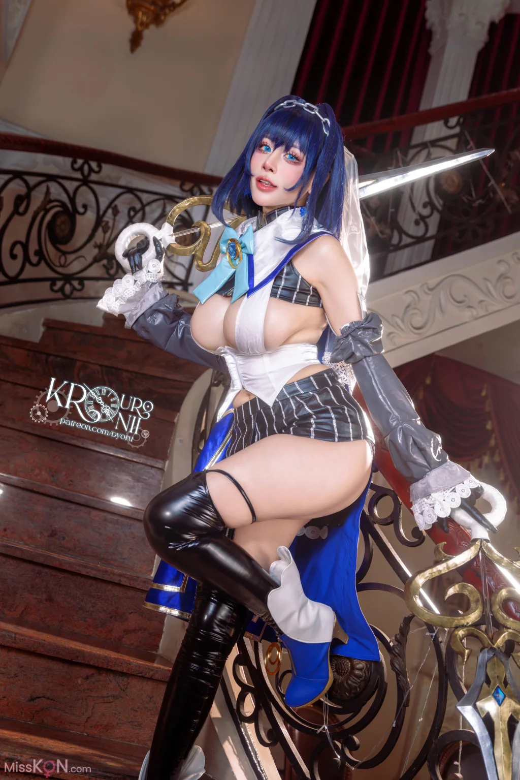 Coser@Byoru_ Ouro Kronii