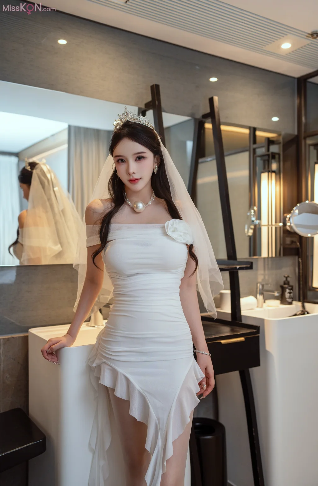 [XR Uncensored] Li Li Sha (李丽莎)_ R18 秀人网模特 在逃公主