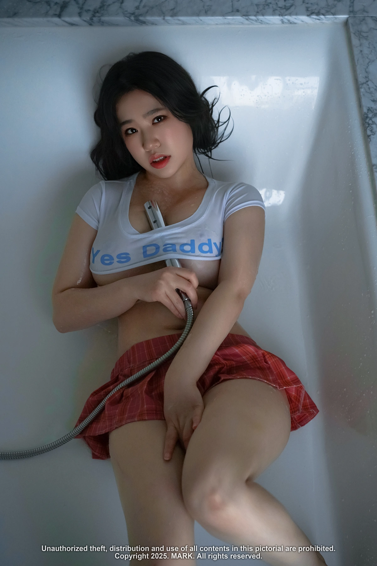 Jenn 젠, MARK Photobook 「Excitement in Wet Bath」 Set.02 23 Jenn 젠, MARK Photobook 「Excitement in Wet Bath」 Set.02