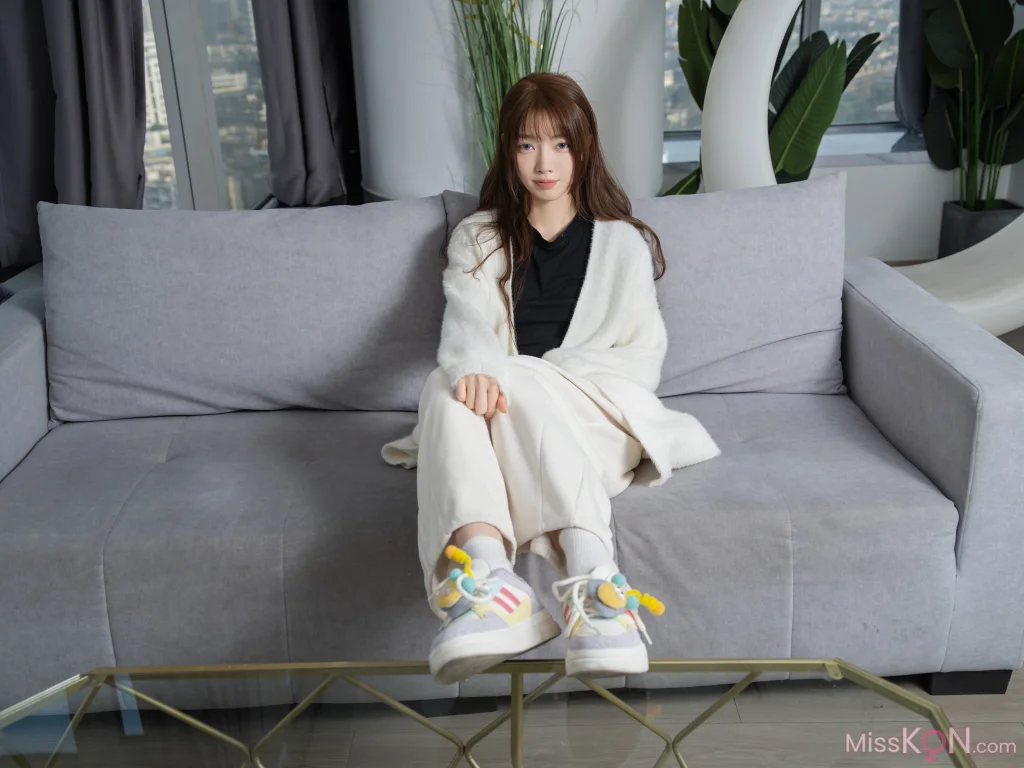[Private Photoshoot] 潤潤_ 國模 175CM 大二校花級模特 大尺度 私拍 4K