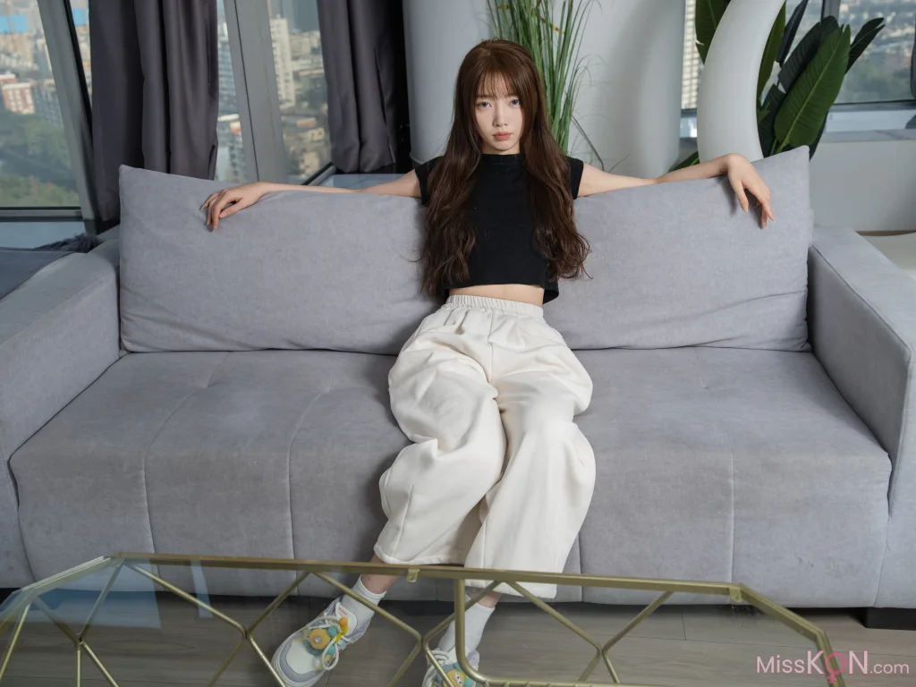 [Private Photoshoot] 潤潤_ 國模 175CM 大二校花級模特 大尺度 私拍 4K