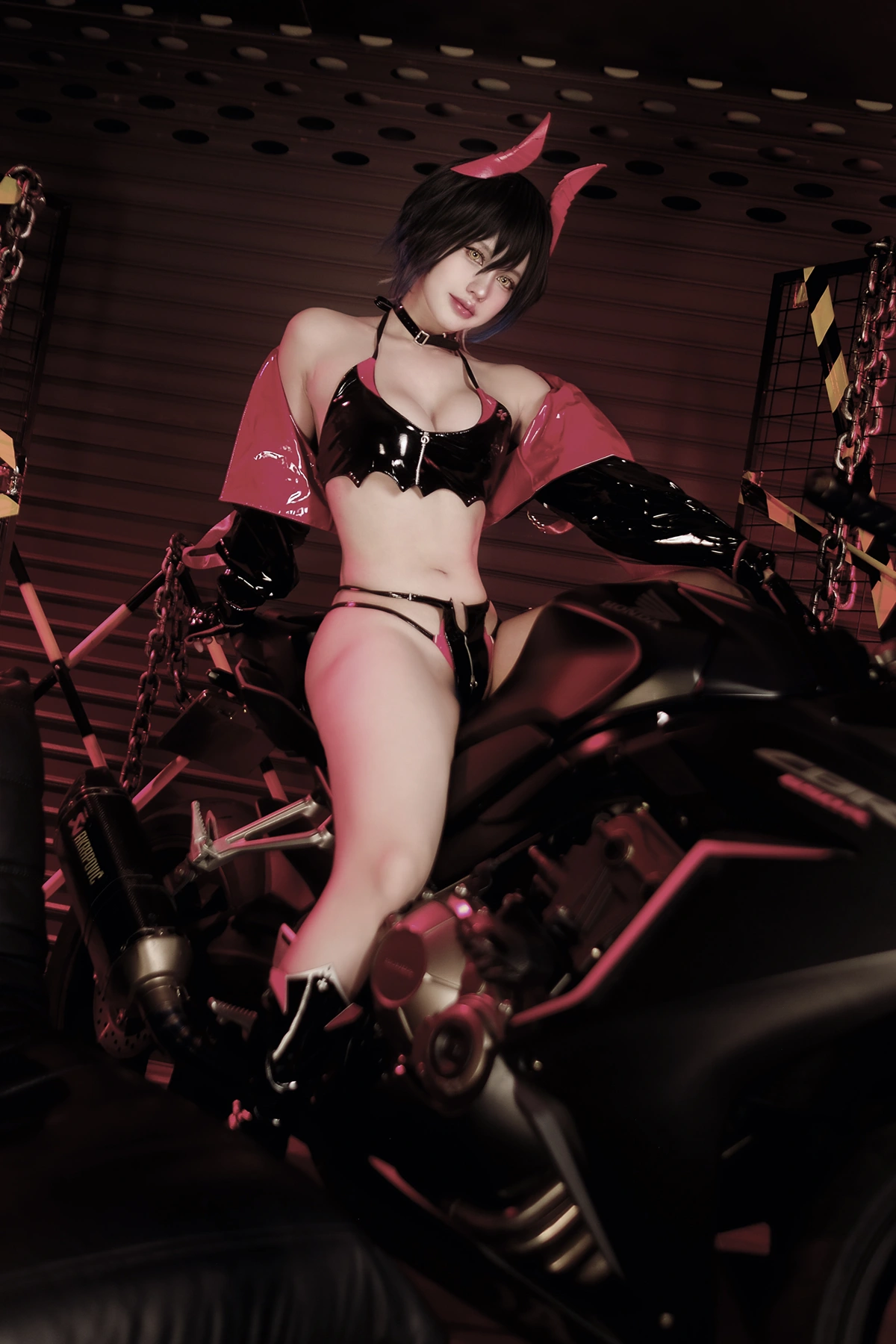 Cosplay PingPing平平 – Rossana NIKKE 46 Cosplay PingPing平平 – Rossana NIKKE
