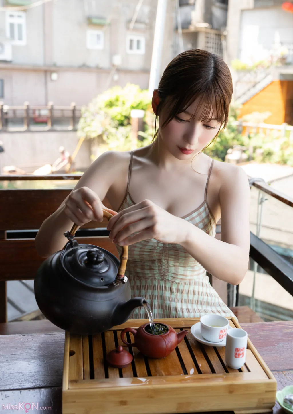 Risa Yukihira (雪平莉左)_【デジタル限定 YJ PHOTO BOOK】写真集「さわがしくても、きっと振り返る」