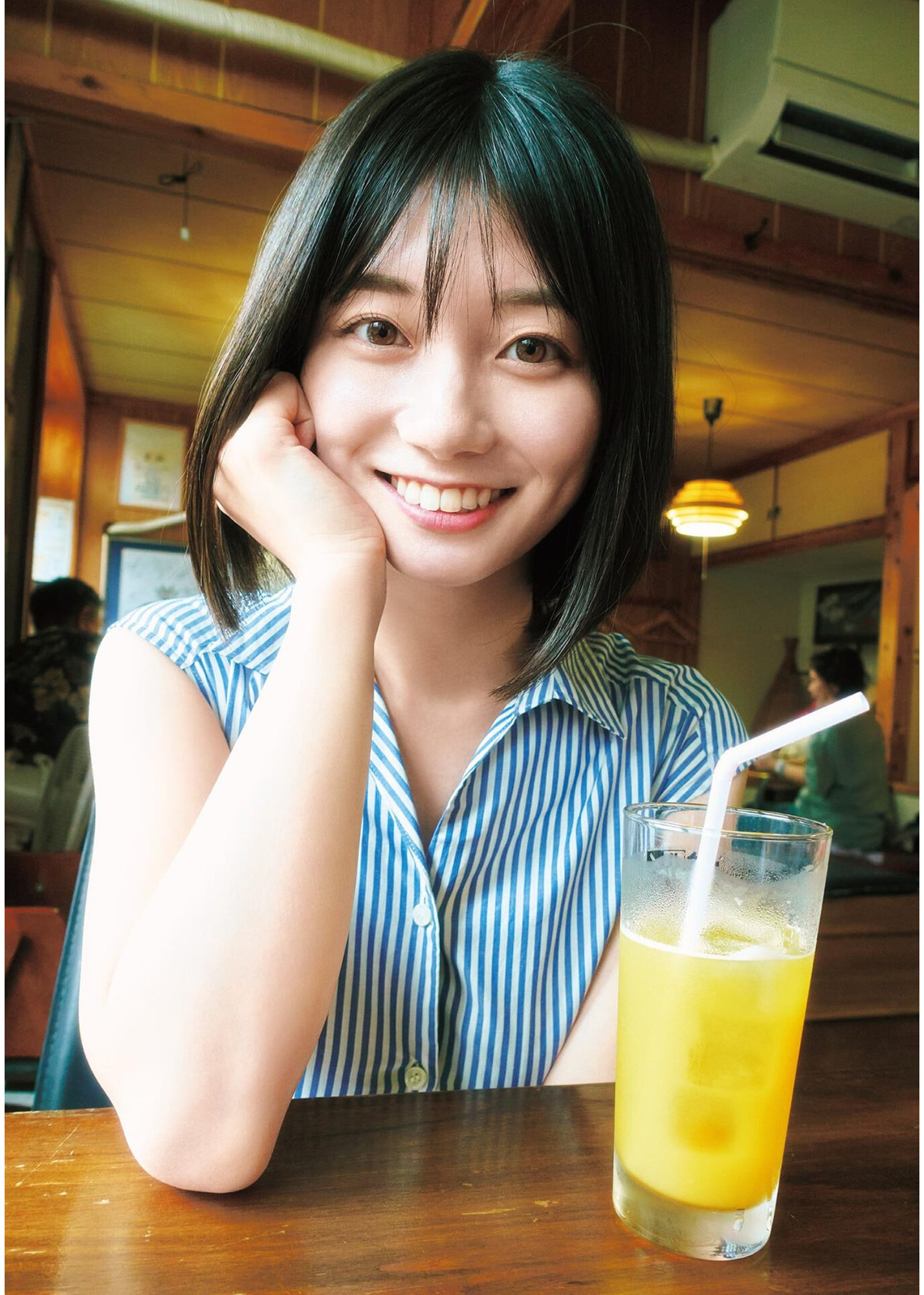 Kanna Seto 瀬戸環奈, 1st写真集 「Emerald」 Set.04