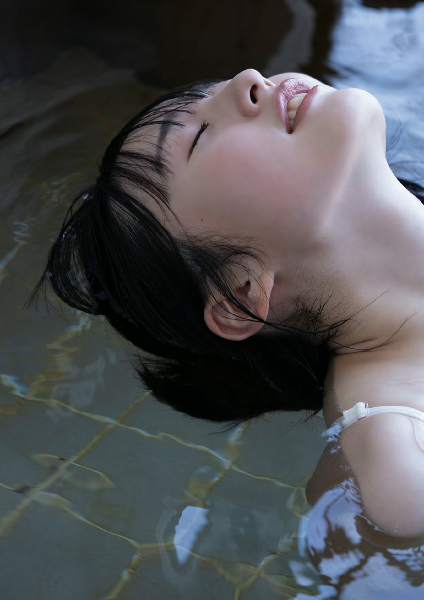 Miu Shirahama 白濱美兎, BRODYデジタル写真集 「君にハレルヤ！」 Set.02