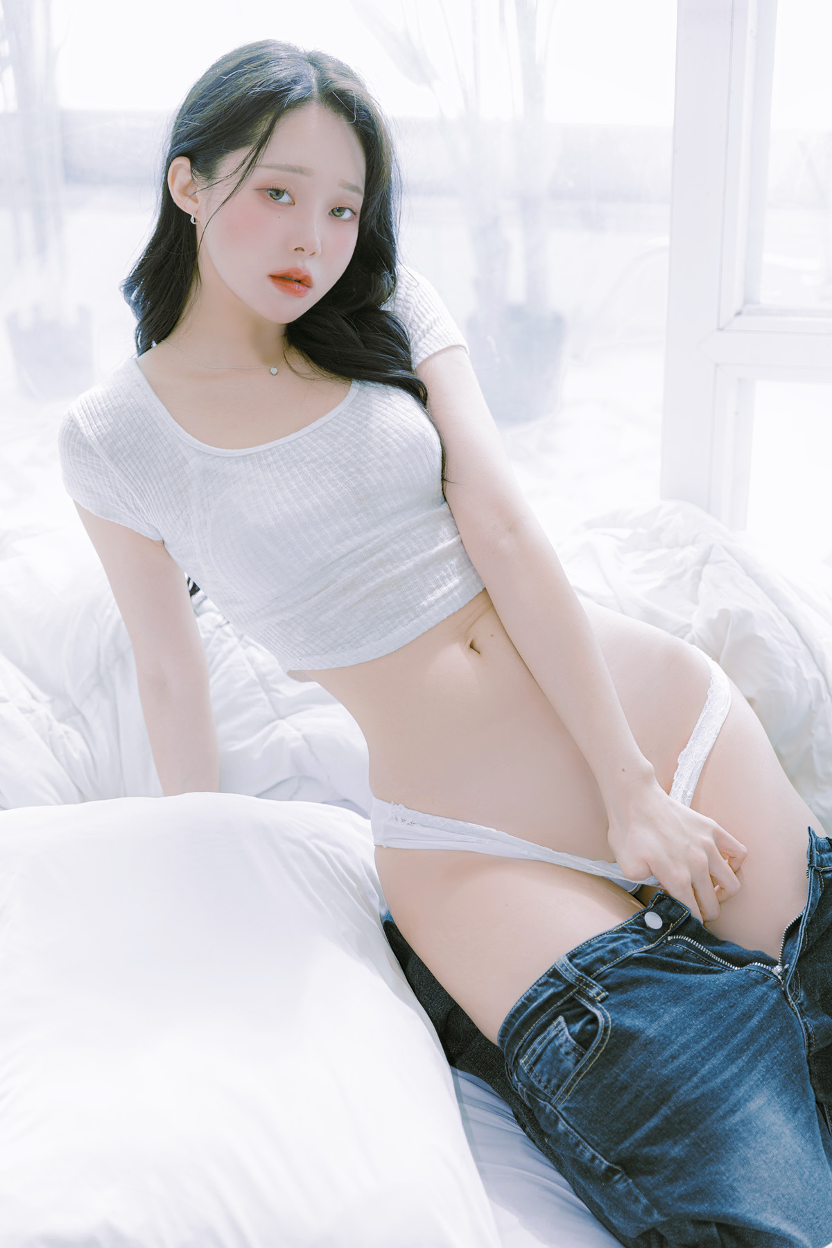 Inah 이나, PhotoBook 「Blooming Day」 Set.01