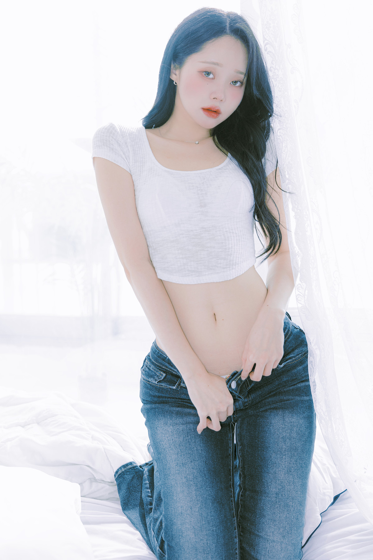 Inah 이나, PhotoBook 「Blooming Day」 Set.01