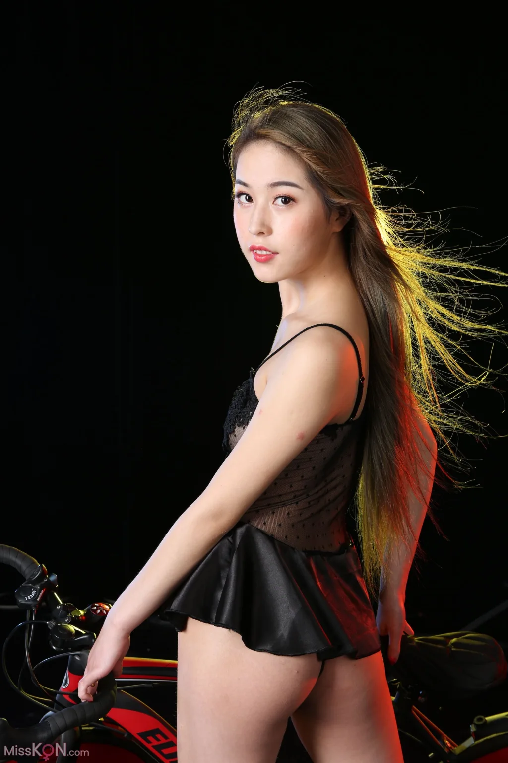 [Private Photoshoot] 贝尼_ 清纯校花级女神 全尺度私拍