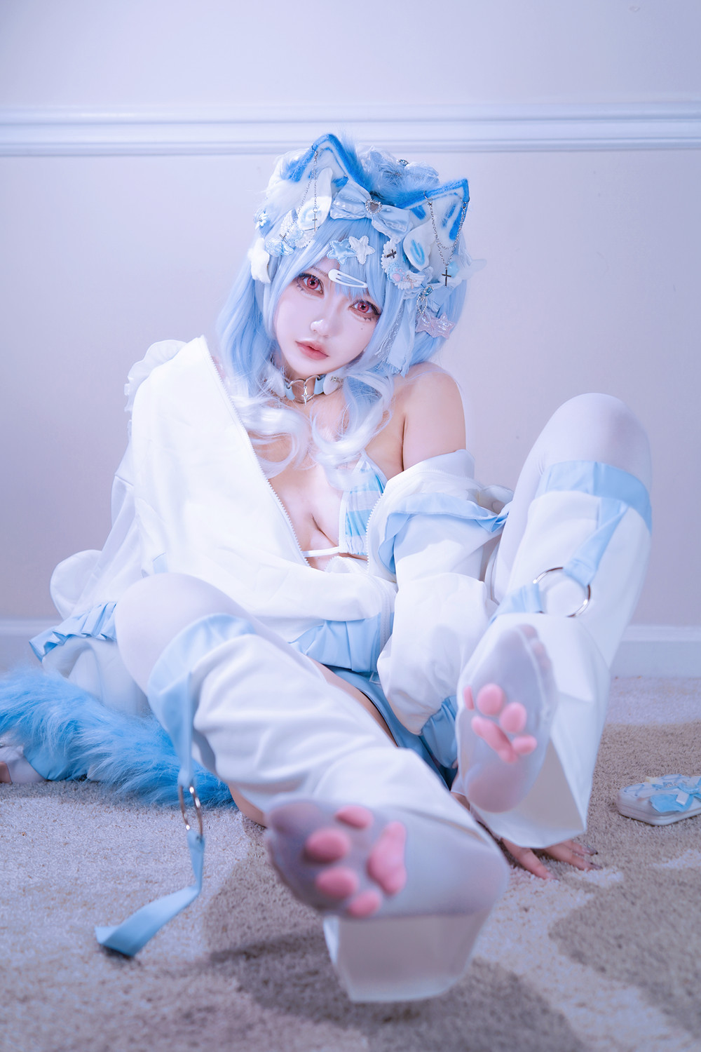 Cosplay 狐洛洛子 – 水色猫猫头