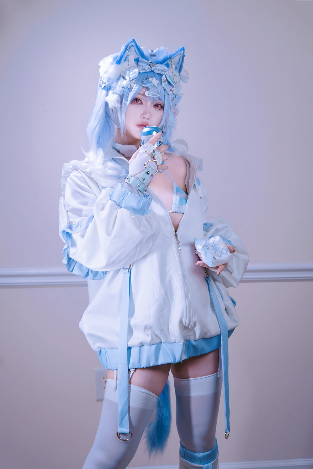 Cosplay 狐洛洛子 – 水色猫猫头