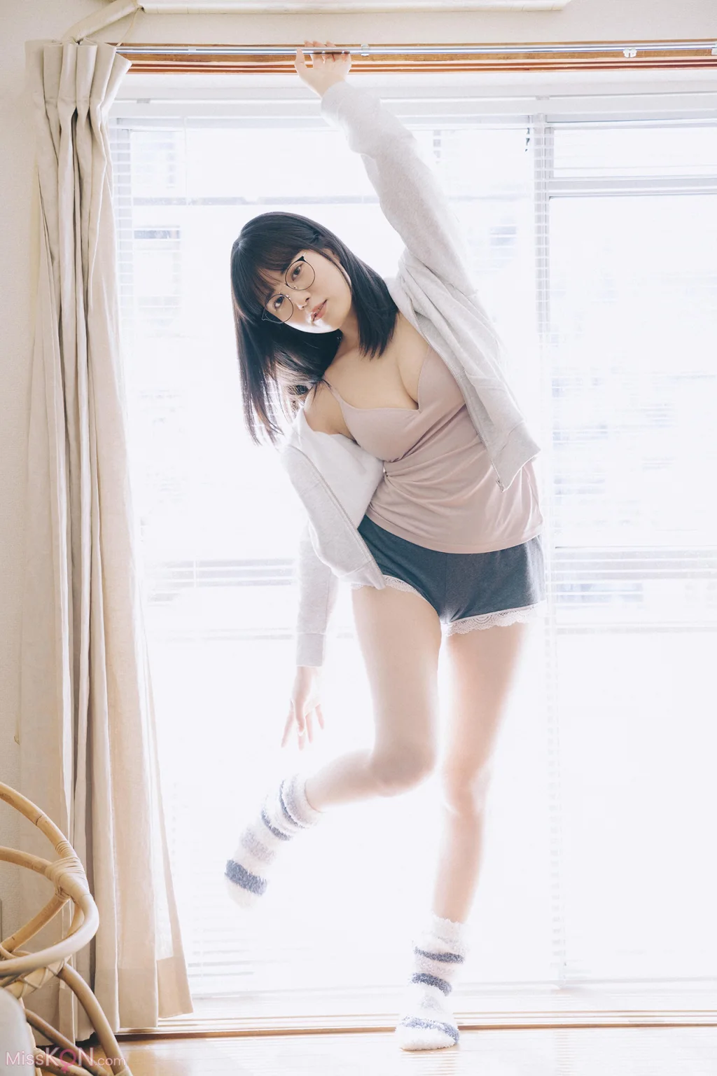 Shinonome Umi (東雲うみ)_ 彼女が部屋でしたいこと (ENTAMEデジタル写真集)