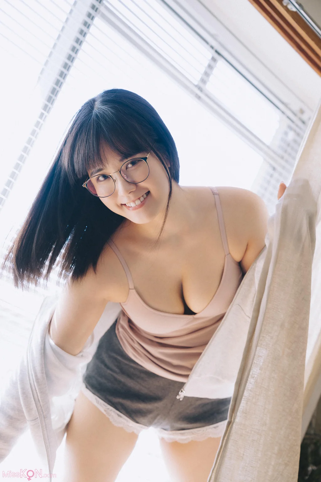 Shinonome Umi (東雲うみ)_ 彼女が部屋でしたいこと (ENTAMEデジタル写真集)