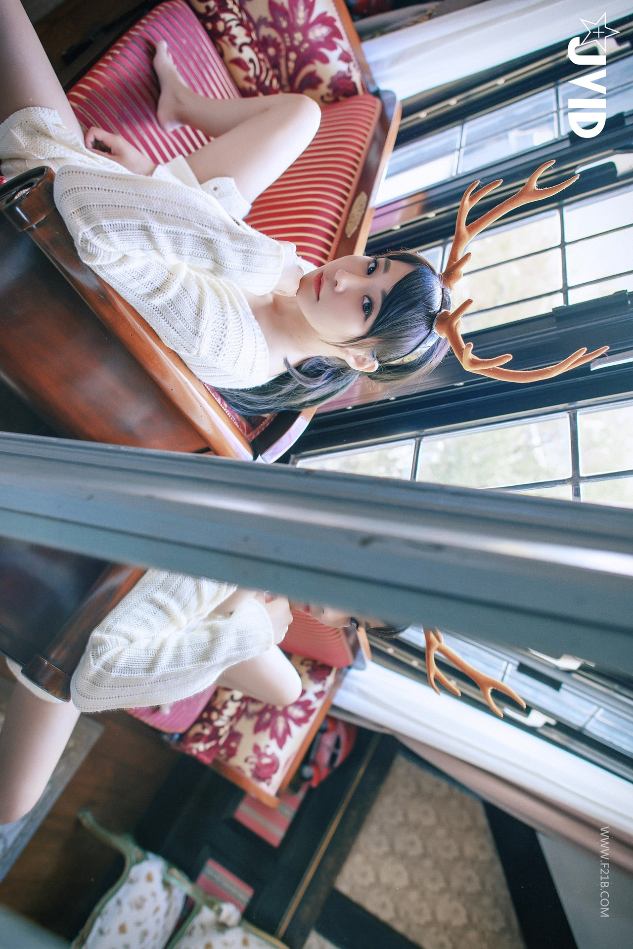 JVID Lele 樂樂 – 全輯上空無碼 巨乳女神 樂樂－鹿角女孩的報恩！ Set.01