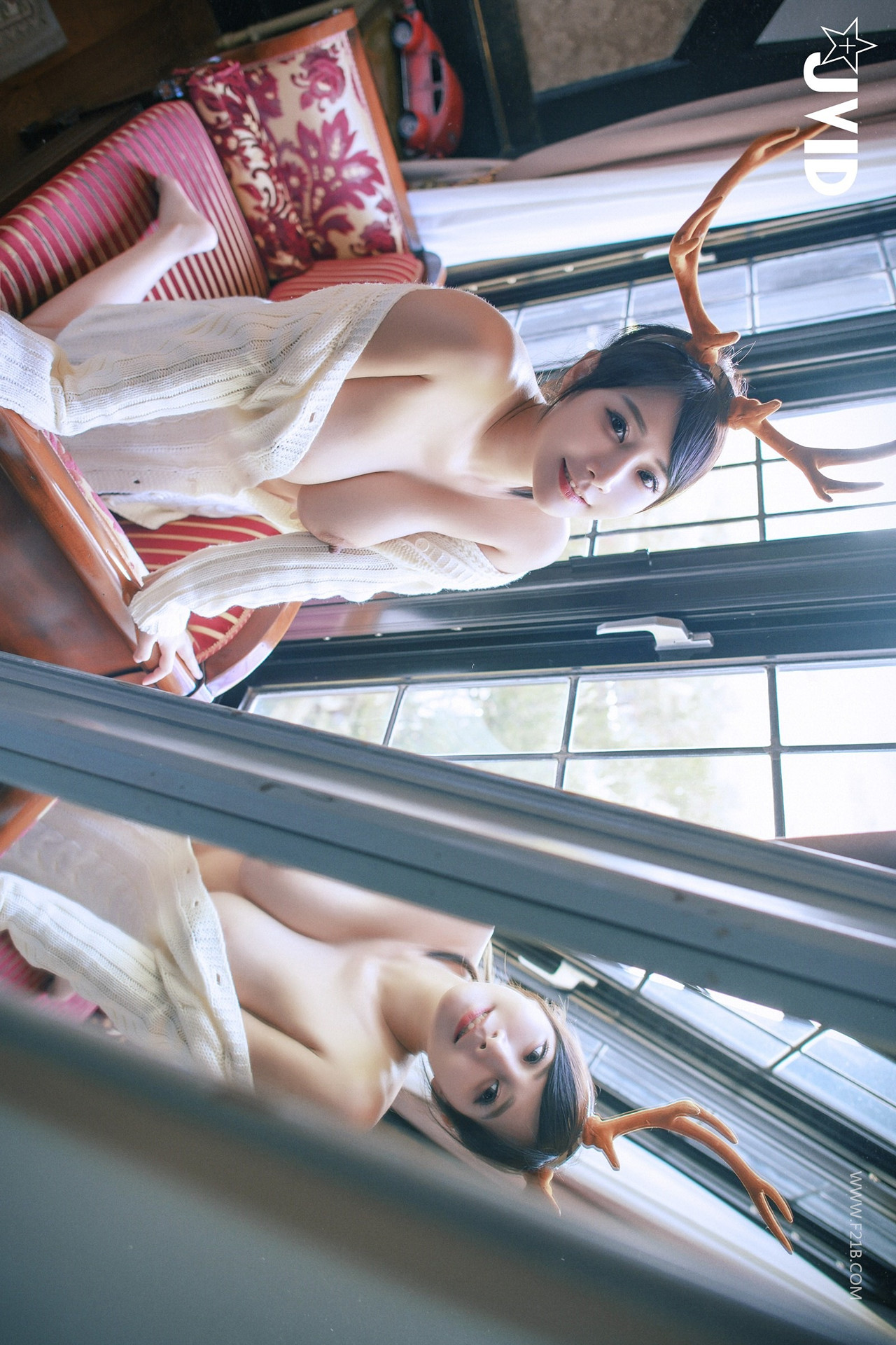 JVID Lele 樂樂 – 全輯上空無碼 巨乳女神 樂樂－鹿角女孩的報恩！ Set.01