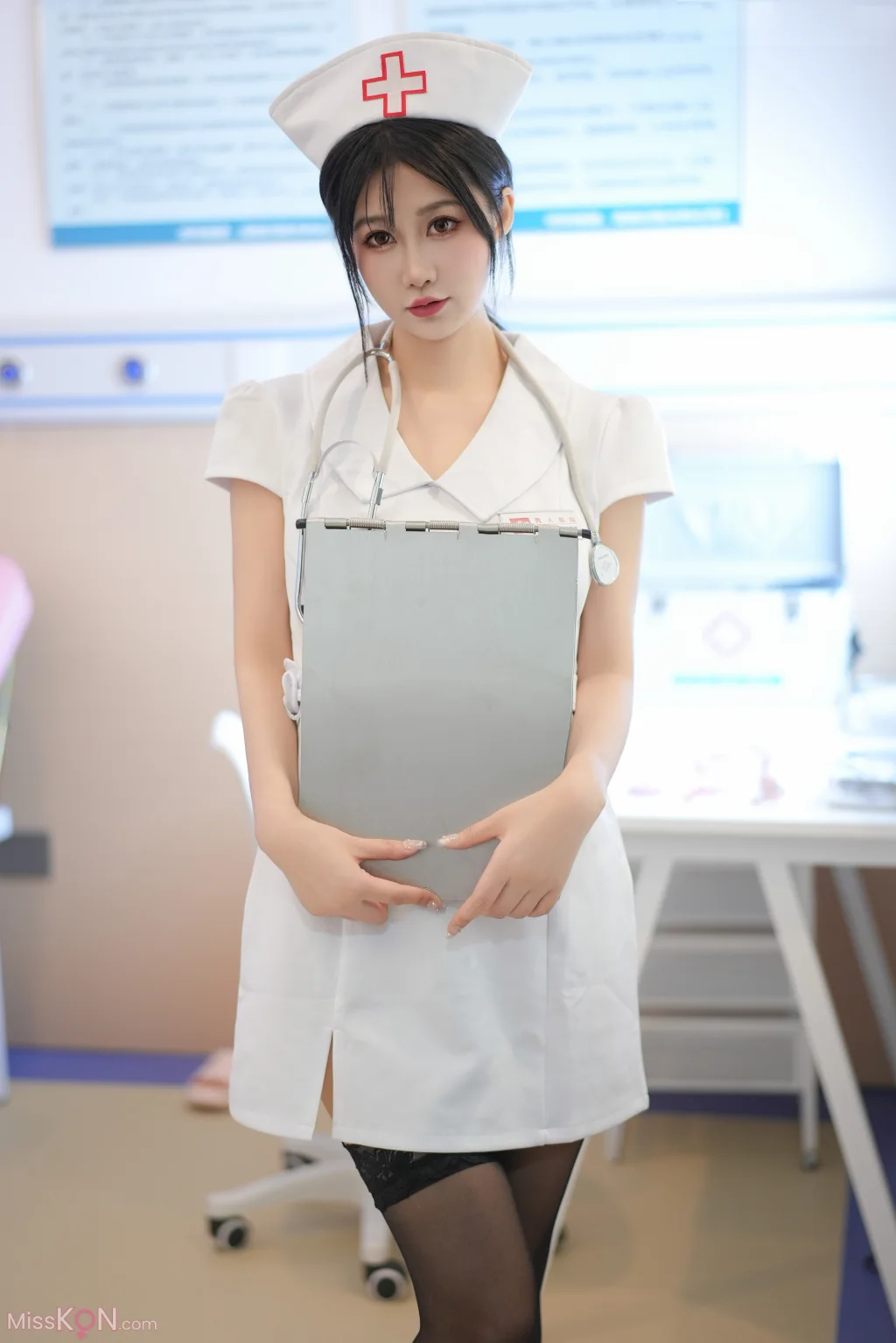 [XR Uncensored] laura阿姣_ R18 秀人网模特 VIP医护病房