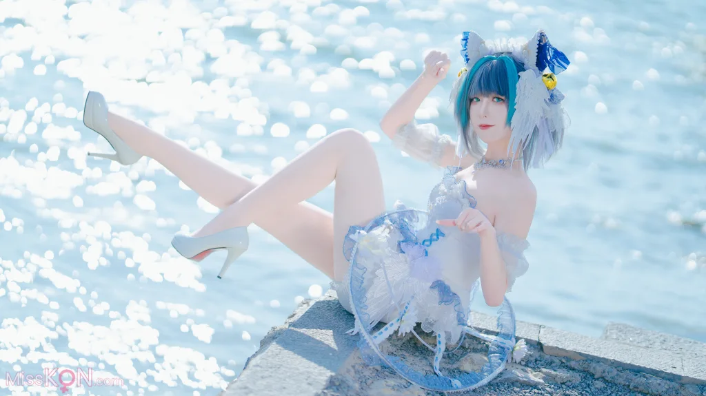 Coser@封疆疆v_ 柴郡小礼服