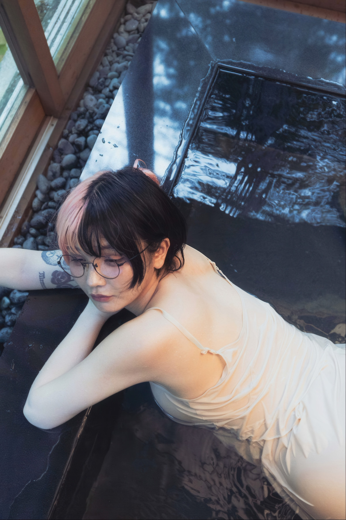 Chukimeroday ちゅきめろでぃ, 2nd 写真集 『一泊二日』 Set.02