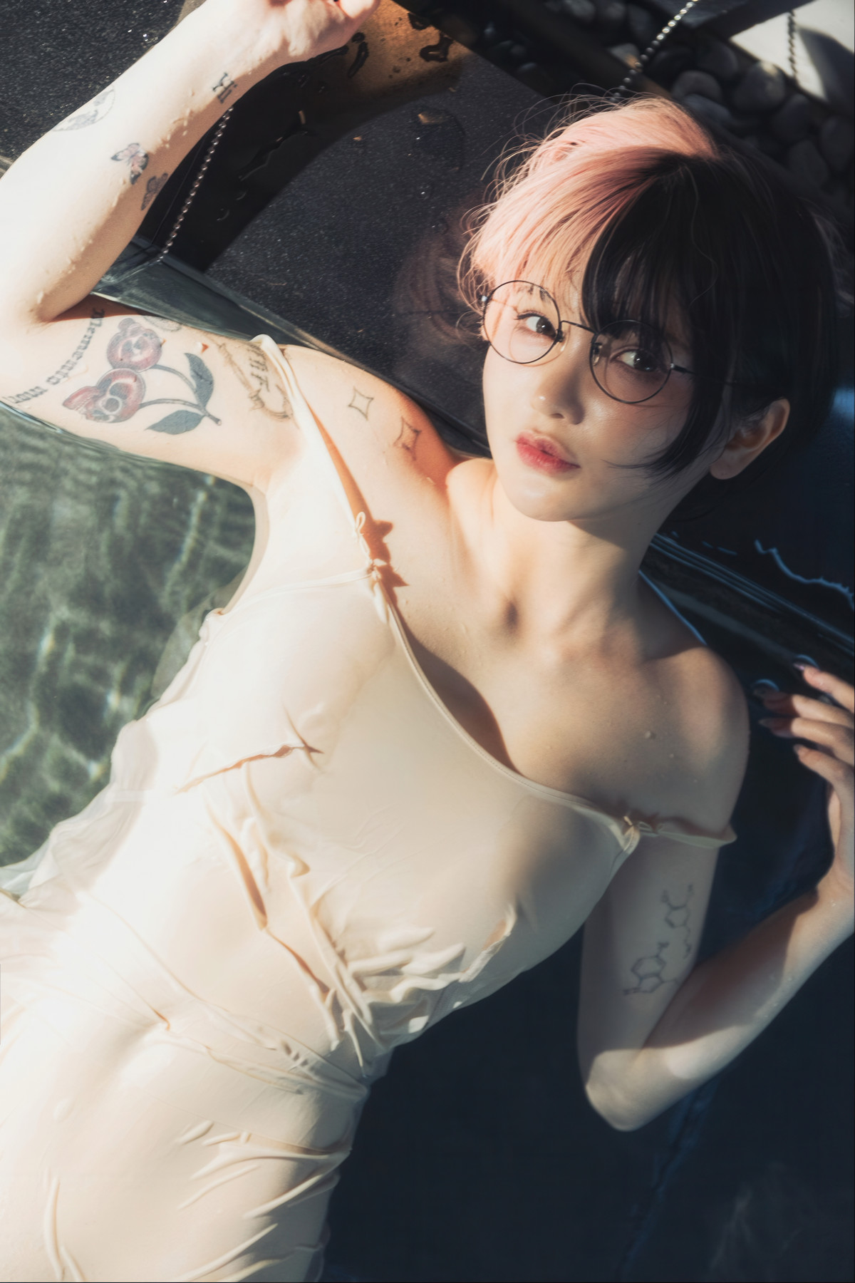 Chukimeroday ちゅきめろでぃ, 2nd 写真集 『一泊二日』 Set.02