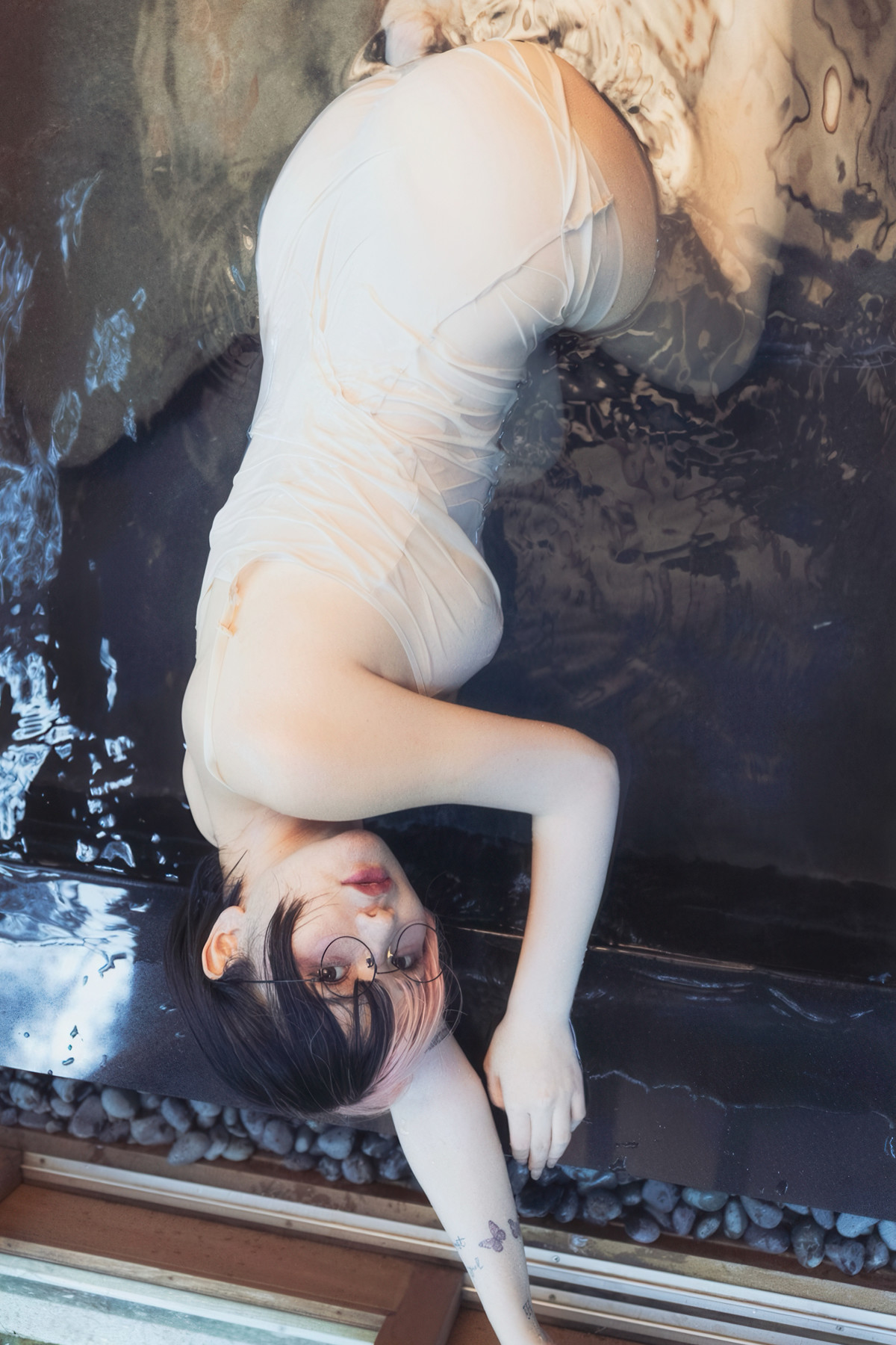 Chukimeroday ちゅきめろでぃ, 2nd 写真集 『一泊二日』 Set.02