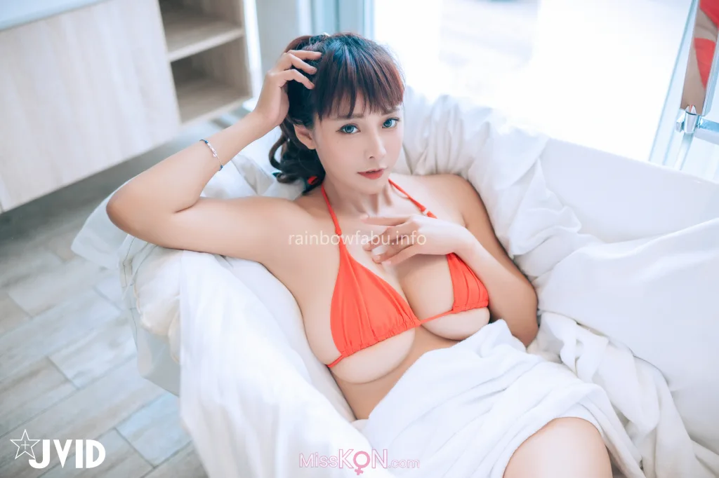 [JVID] Lele 樂樂_ 濕身露出豪乳 開腿露鮑 誘惑丈夫下屬😈後入猛撞 暴力巨乳搖晃🎬淫蕩人妻濕身誘惑