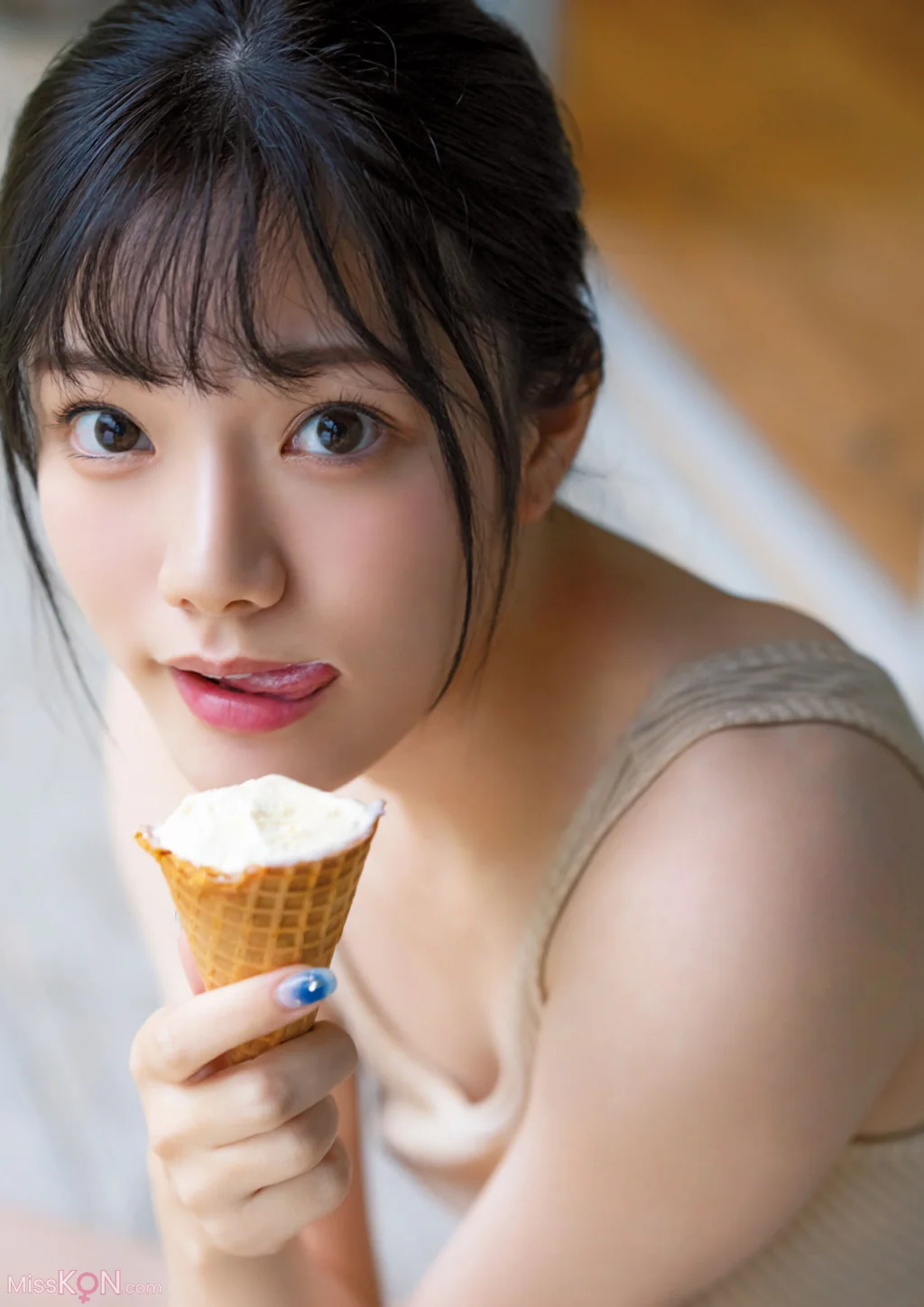 Rena Miyashita (宫下玲奈)_ 1st写真集『透明少女』増ページ デジタル特装版