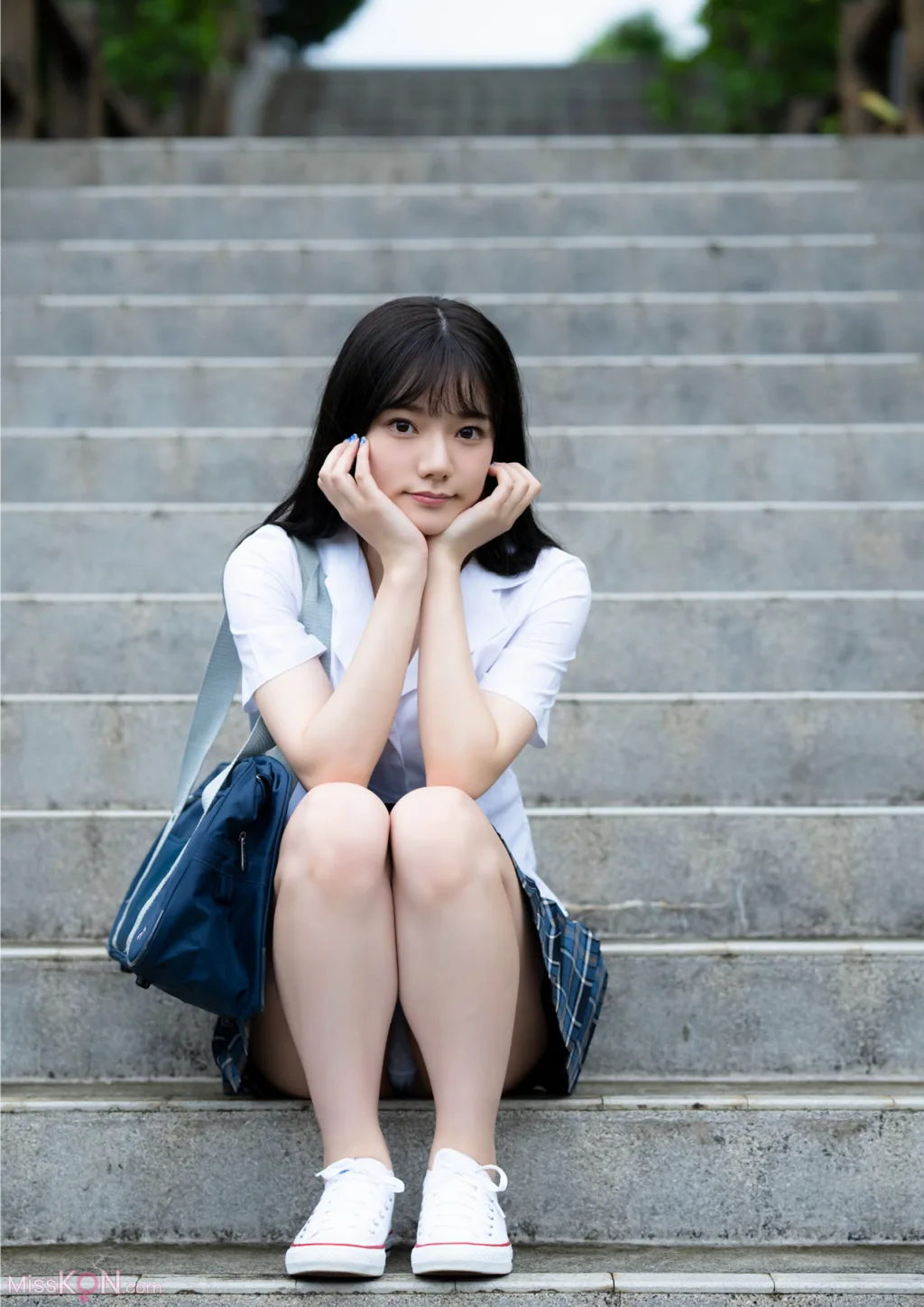 Rena Miyashita (宫下玲奈)_ 1st写真集『透明少女』増ページ デジタル特装版