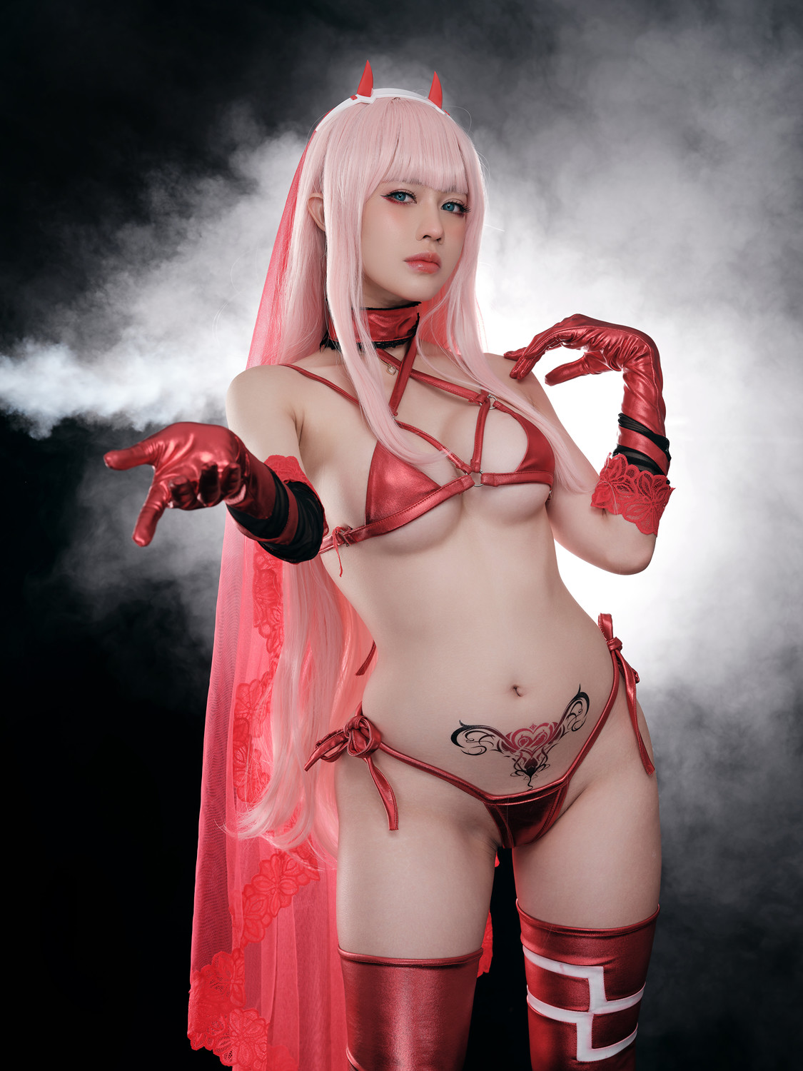 Cosplay PingPing平平 – Zero Two 26 Cosplay PingPing平平 – Zero Two
