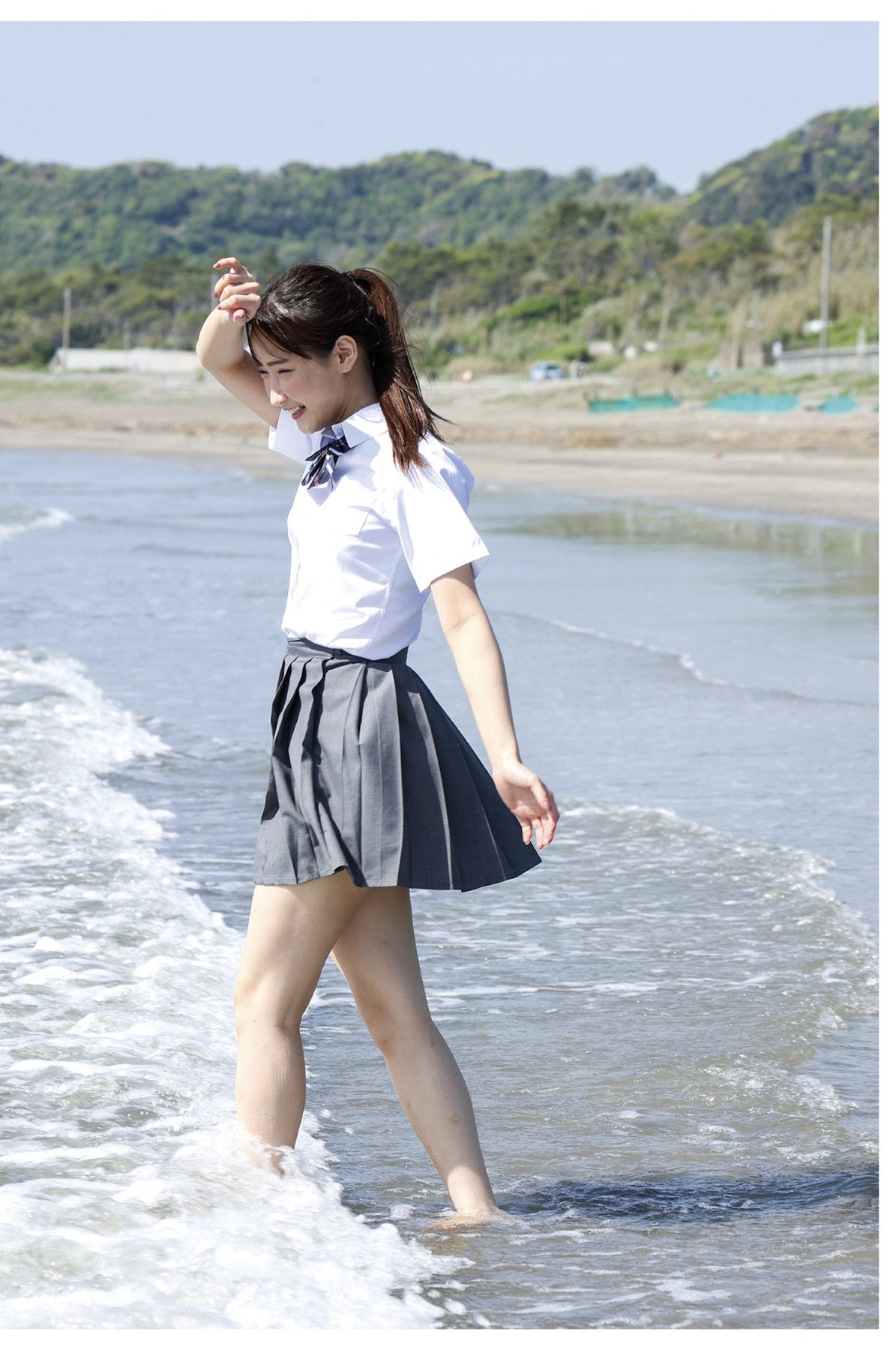 Narumi Hirose 広瀬なるみ, ヌード写真集 『風に包まれて』 Set.06