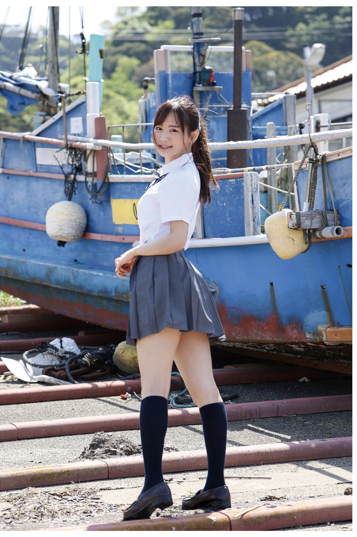 Narumi Hirose 広瀬なるみ, ヌード写真集 『風に包まれて』 Set.06