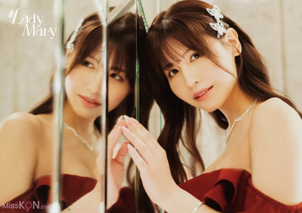 Momo Sakura (桜空もも)_ Lady Mary 07 デジタル写真集