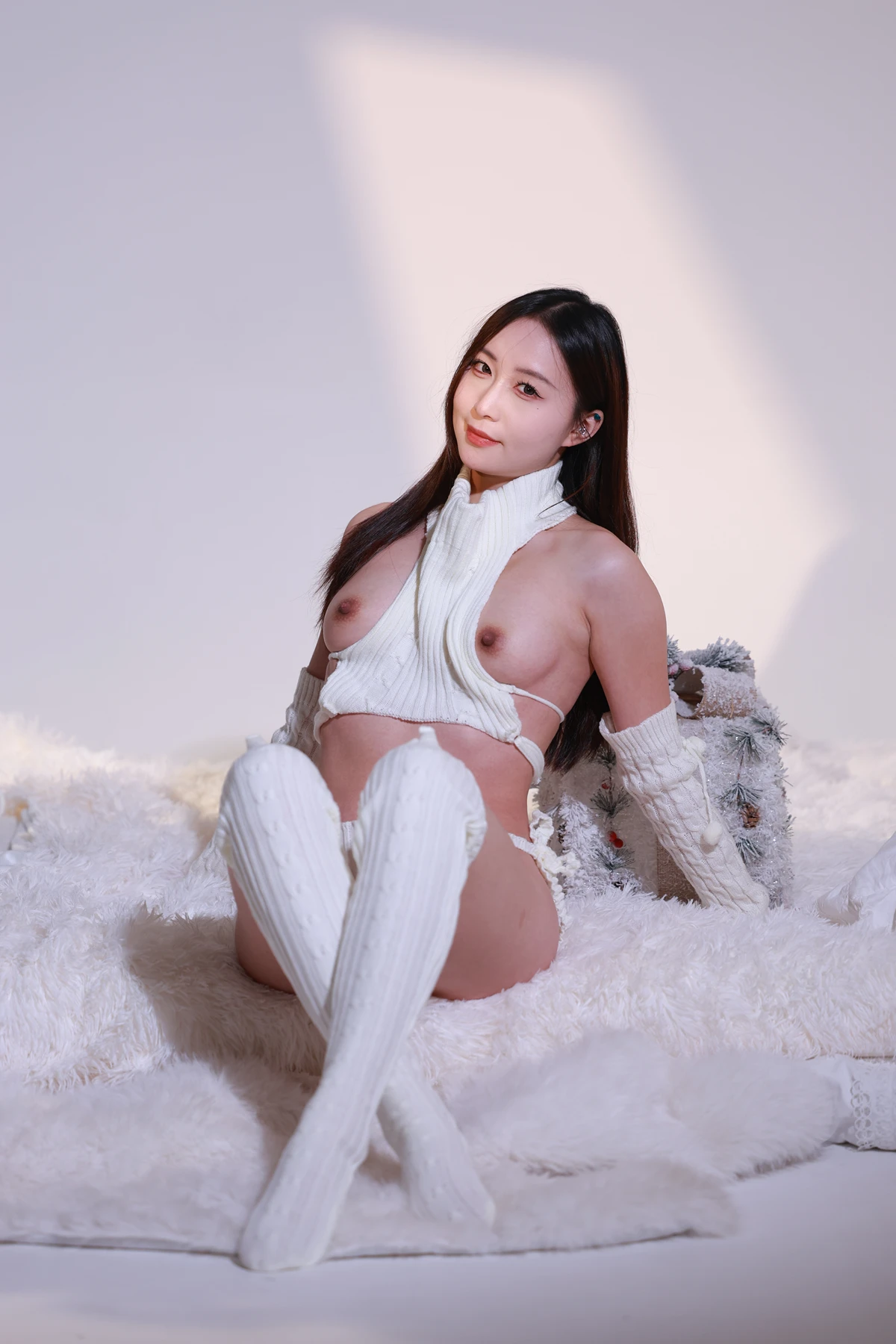 LiLi – 極品國模 大尺度 私拍 視圖 Set.01