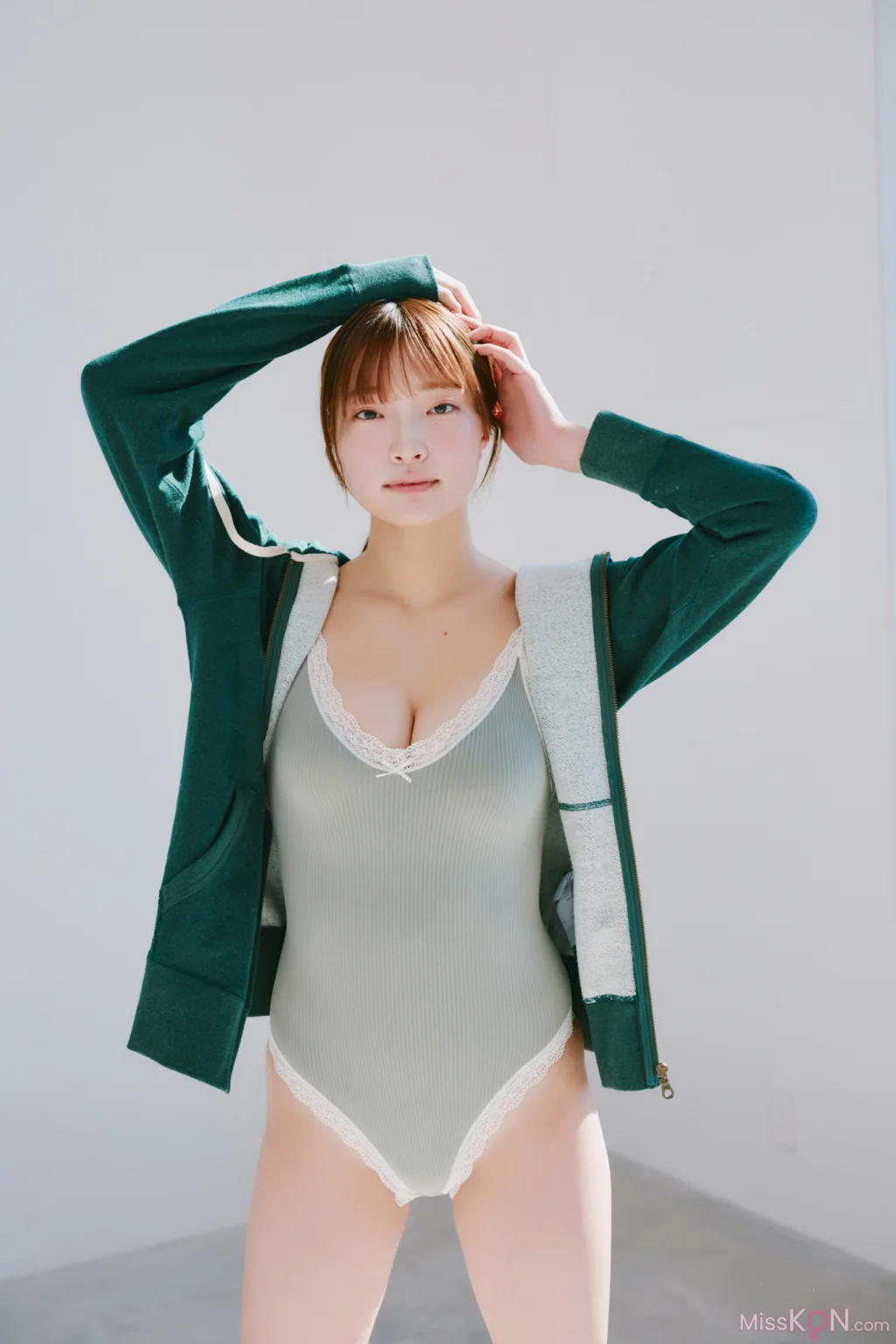 Natsuki Satonaka (里仲菜月)_ FRIDAYデジタル写真集 おとなっちゃん！ｖｏｌ．１