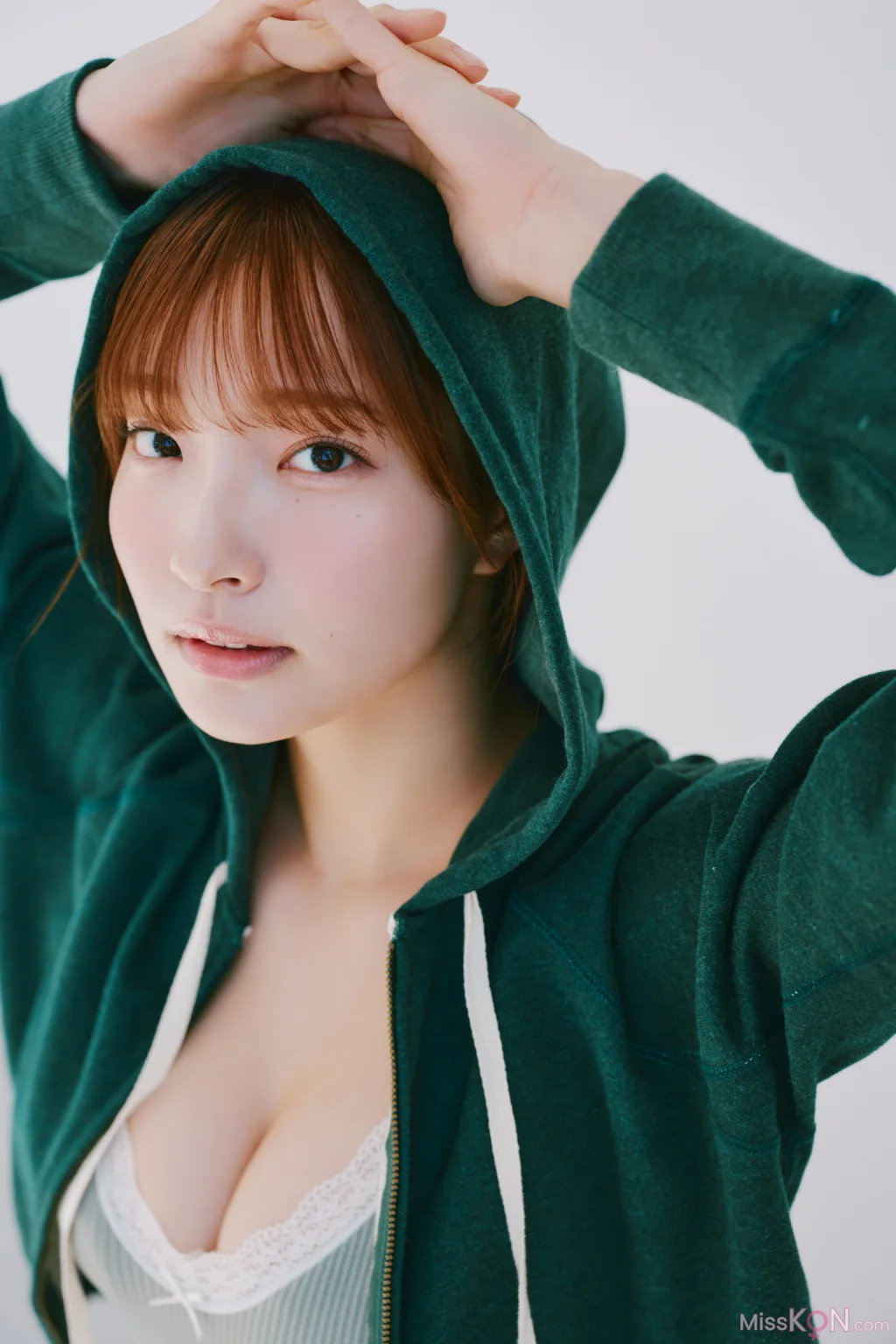 Natsuki Satonaka (里仲菜月)_ FRIDAYデジタル写真集 おとなっちゃん！ｖｏｌ．１